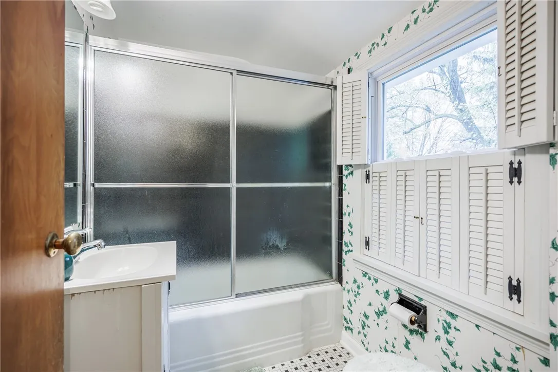 10 Peachtree Road, Penfield, New York 14526, Penfield, New York 14526, 3 Bedrooms Bedrooms, 7 Rooms Rooms,2 BathroomsBathrooms,Residential,Closed,10 Peachtree Road, Penfield, New York 14526,0,R1645673