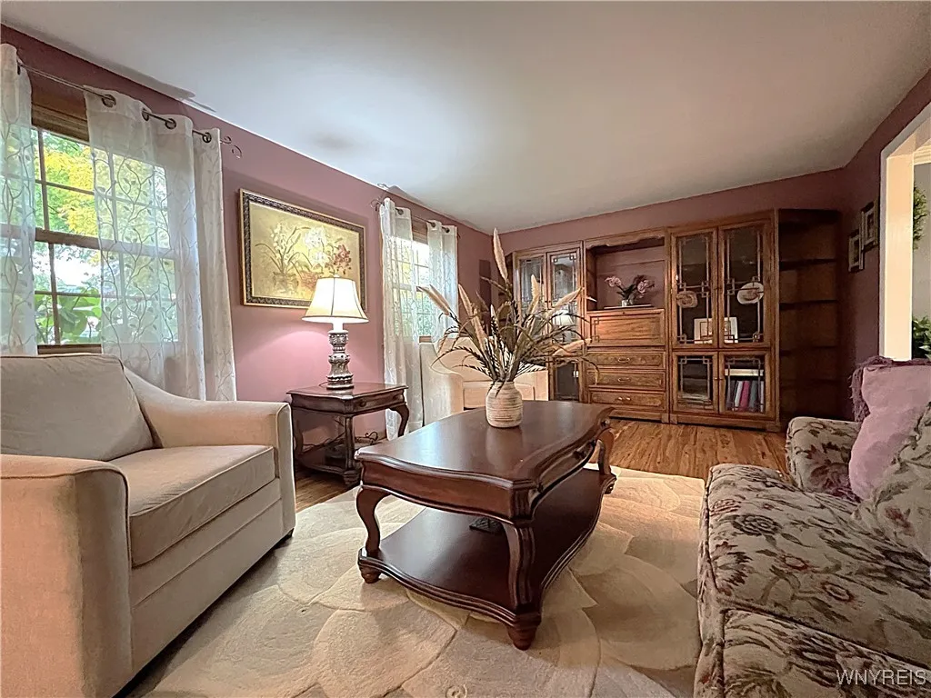 55 Therin Drive, Hamburg, New York 14075, Hamburg, New York 14075, 3 Bedrooms Bedrooms, 8 Rooms Rooms,2 BathroomsBathrooms,Residential,For Sale,55 Therin Drive, Hamburg, New York 14075,0,B1647049