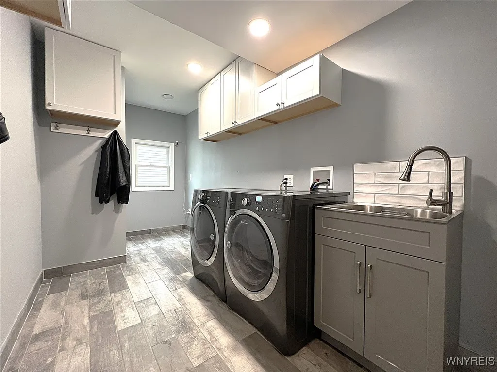 55 Therin Drive, Hamburg, New York 14075, Hamburg, New York 14075, 3 Bedrooms Bedrooms, 8 Rooms Rooms,2 BathroomsBathrooms,Residential,For Sale,55 Therin Drive, Hamburg, New York 14075,0,B1647049