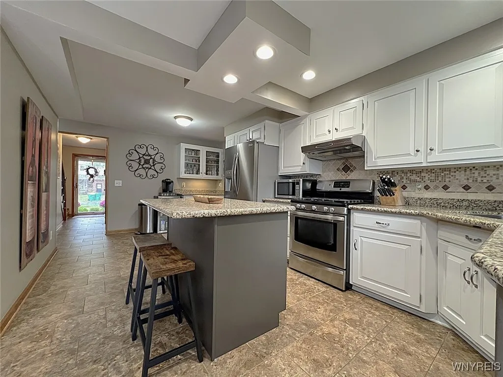 55 Therin Drive, Hamburg, New York 14075, Hamburg, New York 14075, 3 Bedrooms Bedrooms, 8 Rooms Rooms,2 BathroomsBathrooms,Residential,For Sale,55 Therin Drive, Hamburg, New York 14075,0,B1647049