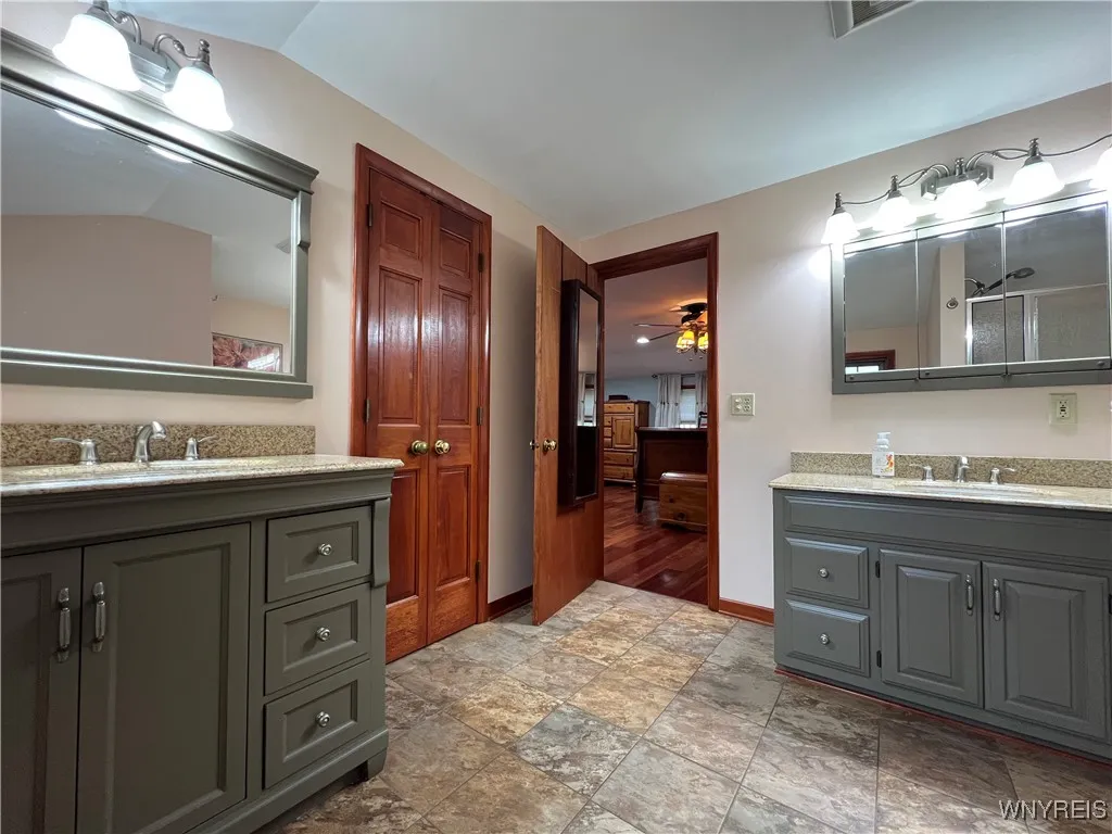 55 Therin Drive, Hamburg, New York 14075, Hamburg, New York 14075, 3 Bedrooms Bedrooms, 8 Rooms Rooms,2 BathroomsBathrooms,Residential,For Sale,55 Therin Drive, Hamburg, New York 14075,0,B1647049