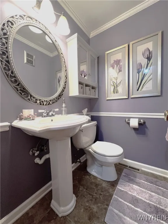 55 Therin Drive, Hamburg, New York 14075, Hamburg, New York 14075, 3 Bedrooms Bedrooms, 8 Rooms Rooms,2 BathroomsBathrooms,Residential,For Sale,55 Therin Drive, Hamburg, New York 14075,0,B1647049