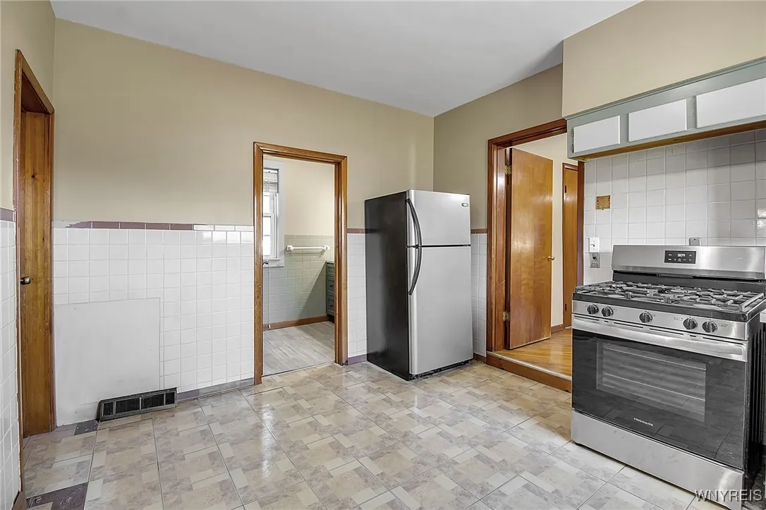 2160 Bullis Road, Elma, New York 14059, Elma, New York 14059, 2 Bedrooms Bedrooms, 8 Rooms Rooms,1 BathroomBathrooms,Residential,For Sale,2160 Bullis Road, Elma, New York 14059,0,B1646821