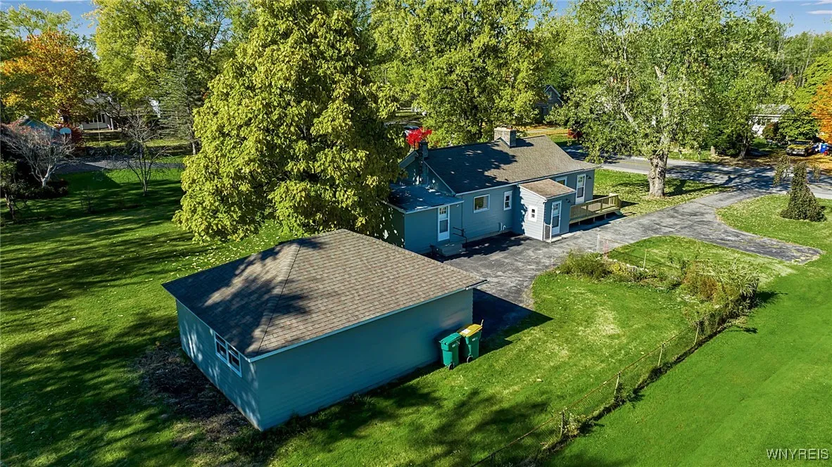 2160 Bullis Road, Elma, New York 14059, Elma, New York 14059, 2 Bedrooms Bedrooms, 8 Rooms Rooms,1 BathroomBathrooms,Residential,For Sale,2160 Bullis Road, Elma, New York 14059,0,B1646821