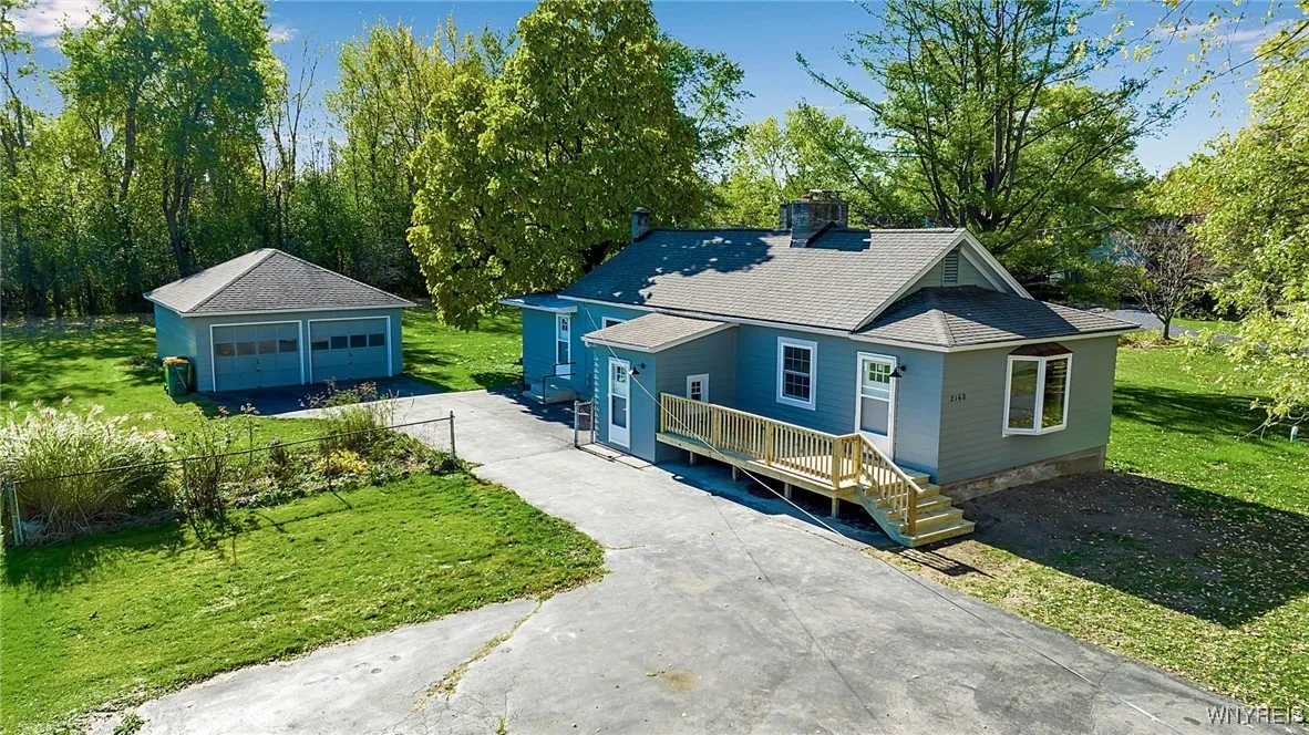 2160 Bullis Road, Elma, New York 14059, Elma, New York 14059, 2 Bedrooms Bedrooms, 8 Rooms Rooms,1 BathroomBathrooms,Residential,For Sale,2160 Bullis Road, Elma, New York 14059,0,B1646821