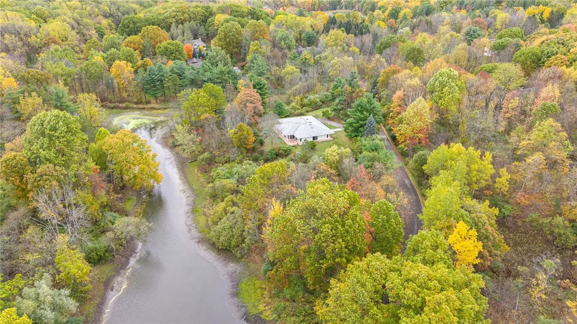 3 Scr Lane, Perinton, New York 14564, Perinton, New York 14564, 3 Bedrooms Bedrooms, 7 Rooms Rooms,3 BathroomsBathrooms,Residential,For Sale,3 Scr Lane, Perinton, New York 14564,0,R1646882