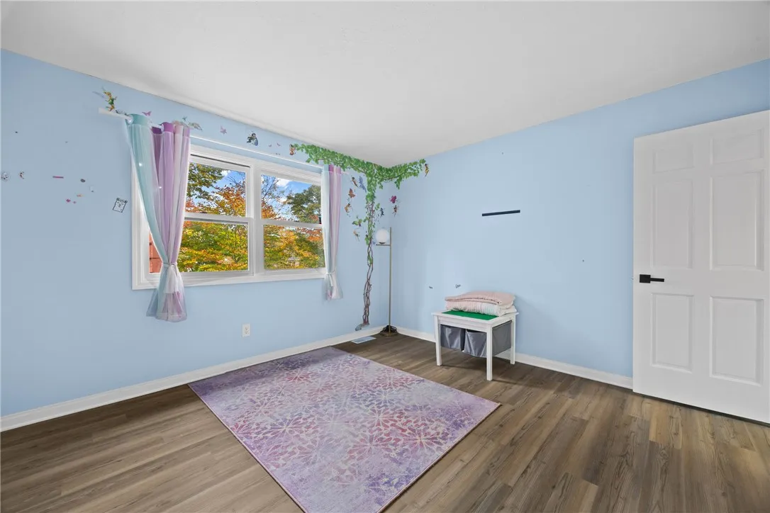 112 Heather, Greece, New York 14626, Greece, New York 14626, 5 Bedrooms Bedrooms, 9 Rooms Rooms,3 BathroomsBathrooms,Residential,For Sale,112 Heather, Greece, New York 14626,0,R1643763