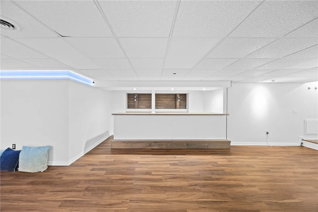 112 Heather, Greece, New York 14626, Greece, New York 14626, 5 Bedrooms Bedrooms, 9 Rooms Rooms,3 BathroomsBathrooms,Residential,For Sale,112 Heather, Greece, New York 14626,0,R1643763