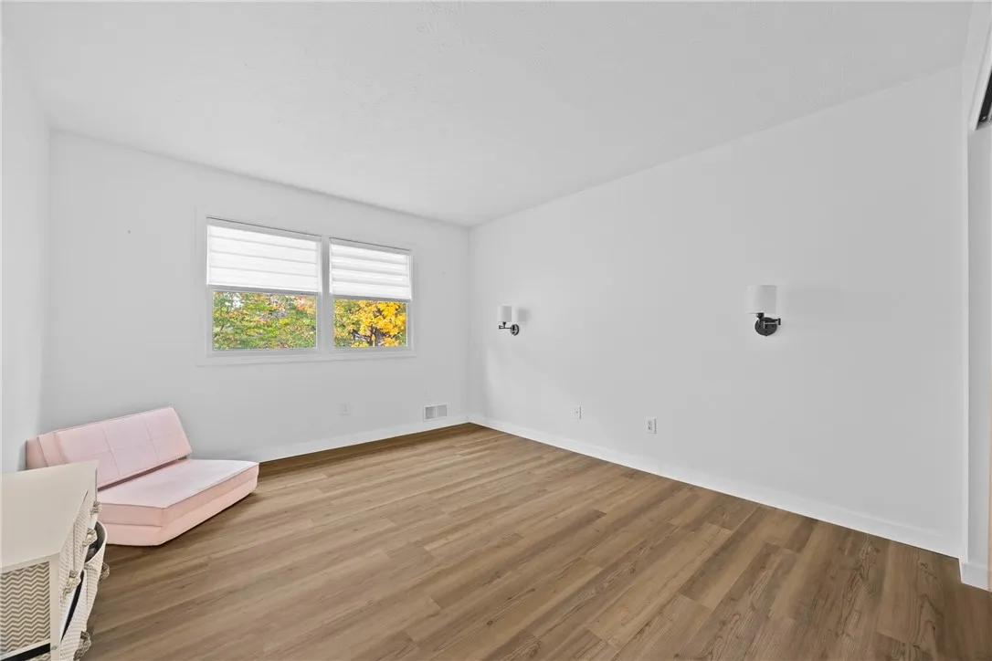 112 Heather, Greece, New York 14626, Greece, New York 14626, 5 Bedrooms Bedrooms, 9 Rooms Rooms,3 BathroomsBathrooms,Residential,For Sale,112 Heather, Greece, New York 14626,0,R1643763