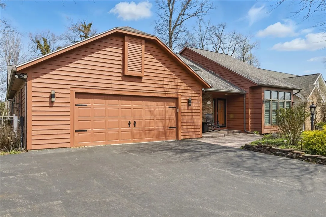 112 Heather, Greece, New York 14626, Greece, New York 14626, 5 Bedrooms Bedrooms, 9 Rooms Rooms,3 BathroomsBathrooms,Residential,For Sale,112 Heather, Greece, New York 14626,0,R1643763