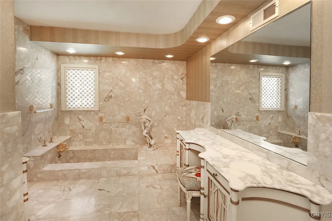 7500 Hunt Lane, Manlius, New York 13066, Manlius, New York 13066, 4 Bedrooms Bedrooms, 11 Rooms Rooms,3 BathroomsBathrooms,Residential,For Sale,7500 Hunt Lane, Manlius, New York 13066,0,S1646586