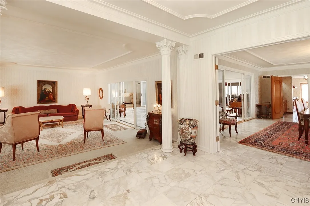 7500 Hunt Lane, Manlius, New York 13066, Manlius, New York 13066, 4 Bedrooms Bedrooms, 11 Rooms Rooms,3 BathroomsBathrooms,Residential,For Sale,7500 Hunt Lane, Manlius, New York 13066,0,S1646586