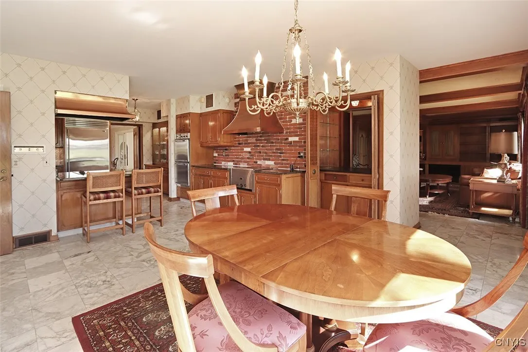 7500 Hunt Lane, Manlius, New York 13066, Manlius, New York 13066, 4 Bedrooms Bedrooms, 11 Rooms Rooms,3 BathroomsBathrooms,Residential,For Sale,7500 Hunt Lane, Manlius, New York 13066,0,S1646586