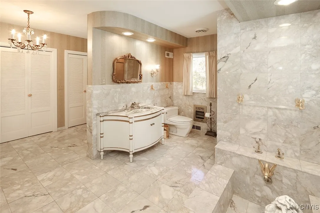 7500 Hunt Lane, Manlius, New York 13066, Manlius, New York 13066, 4 Bedrooms Bedrooms, 11 Rooms Rooms,3 BathroomsBathrooms,Residential,For Sale,7500 Hunt Lane, Manlius, New York 13066,0,S1646586