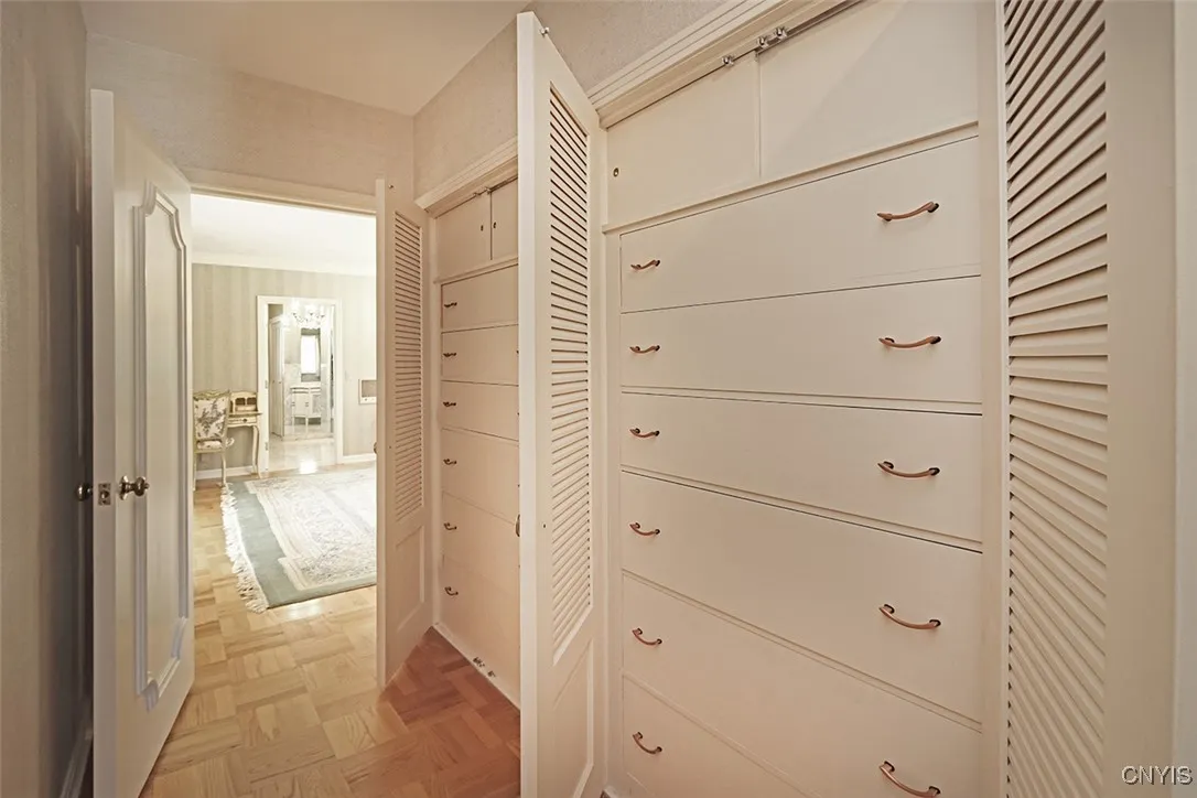 7500 Hunt Lane, Manlius, New York 13066, Manlius, New York 13066, 4 Bedrooms Bedrooms, 11 Rooms Rooms,3 BathroomsBathrooms,Residential,For Sale,7500 Hunt Lane, Manlius, New York 13066,0,S1646586