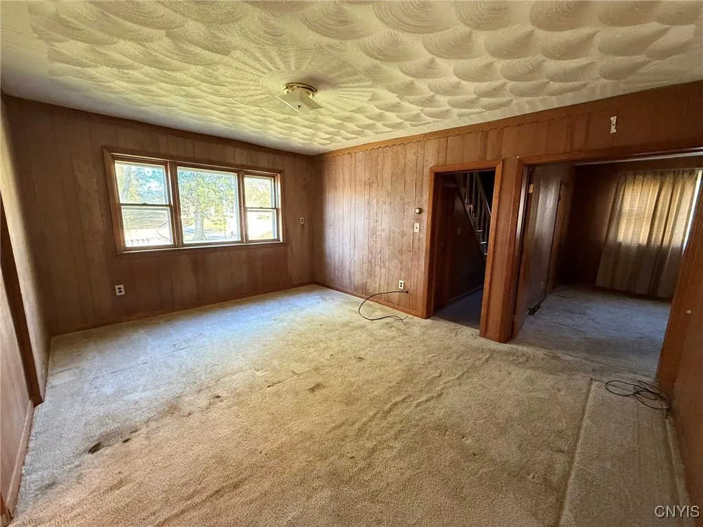 10418 Cosby Manor Road, Deerfield, New York 13502, Deerfield, New York 13502, 5 Bedrooms Bedrooms, 10 Rooms Rooms,1 BathroomBathrooms,Residential,For Sale,10418 Cosby Manor Road, Deerfield, New York 13502,0,S1643815