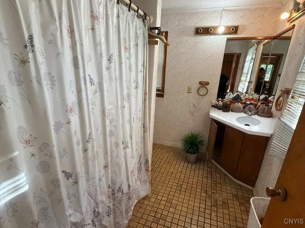 10418 Cosby Manor Road, Deerfield, New York 13502, Deerfield, New York 13502, 5 Bedrooms Bedrooms, 10 Rooms Rooms,1 BathroomBathrooms,Residential,For Sale,10418 Cosby Manor Road, Deerfield, New York 13502,0,S1643815