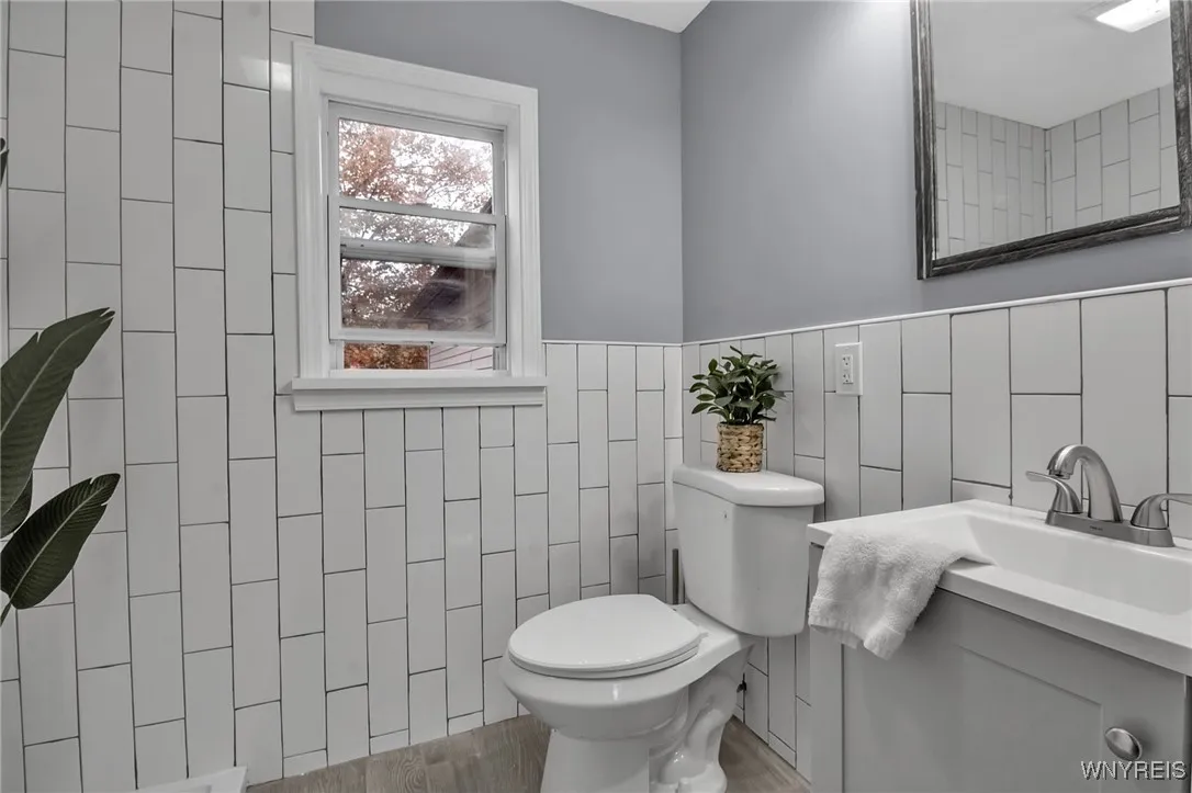 12663 Presbyterian Road, Ridgeway, New York 14479, Ridgeway, New York 14479, 4 Bedrooms Bedrooms, 6 Rooms Rooms,3 BathroomsBathrooms,Residential,For Sale,12663 Presbyterian Road, Ridgeway, New York 14479,0,B1644088