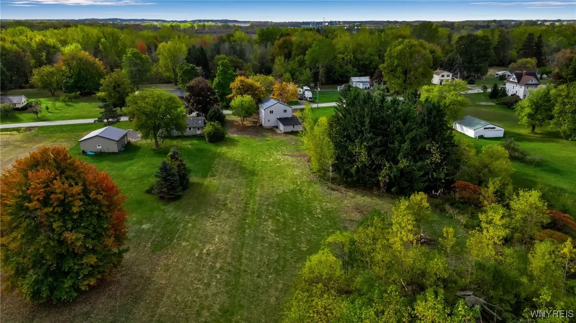 12663 Presbyterian Road, Ridgeway, New York 14479, Ridgeway, New York 14479, 4 Bedrooms Bedrooms, 6 Rooms Rooms,3 BathroomsBathrooms,Residential,For Sale,12663 Presbyterian Road, Ridgeway, New York 14479,0,B1644088