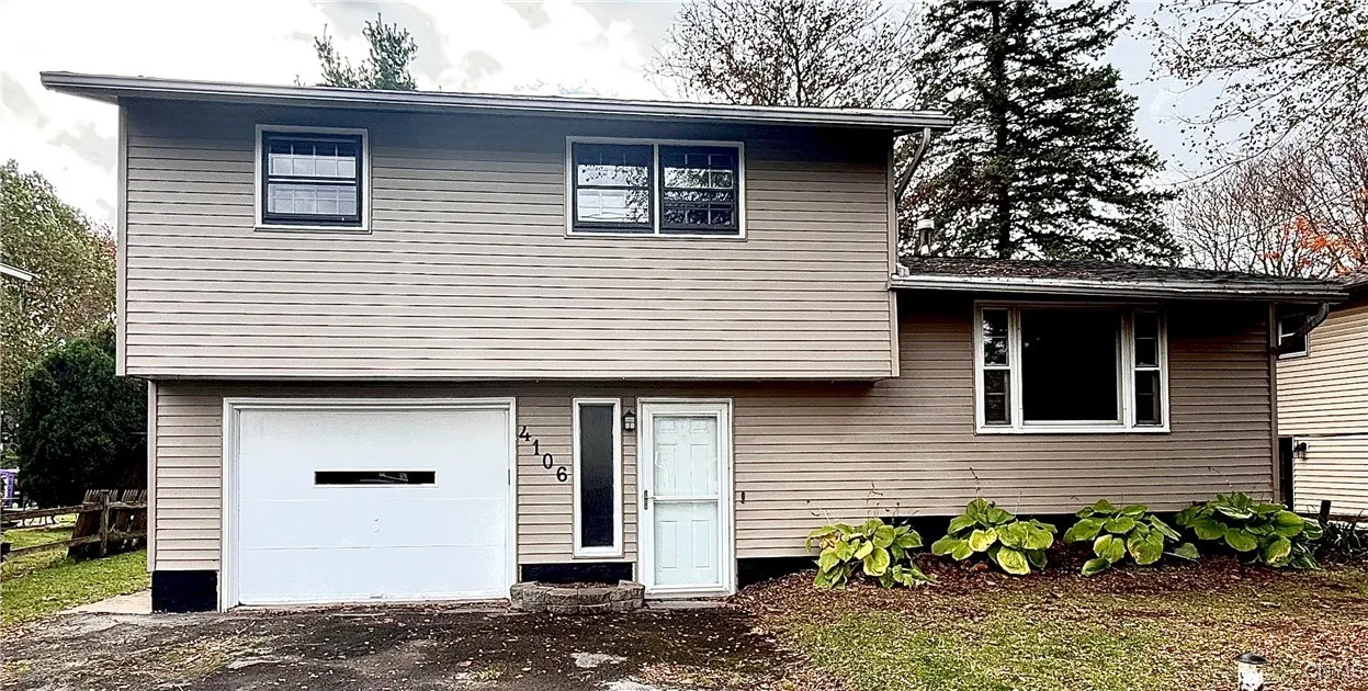 4106 Wetzel Road, Clay, New York 13090, Clay, New York 13090, 3 Bedrooms Bedrooms, 6 Rooms Rooms,1 BathroomBathrooms,Residential,Closed,4106 Wetzel Road, Clay, New York 13090,0,S1646767