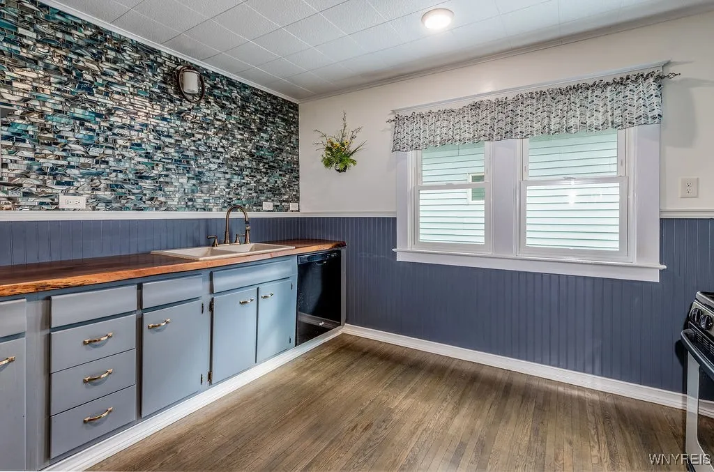 277 Westgate Road, Tonawanda, New York 14217, Tonawanda, New York 14217, 3 Bedrooms Bedrooms, 9 Rooms Rooms,2 BathroomsBathrooms,Residential,For Sale,277 Westgate Road, Tonawanda, New York 14217,0,B1646927