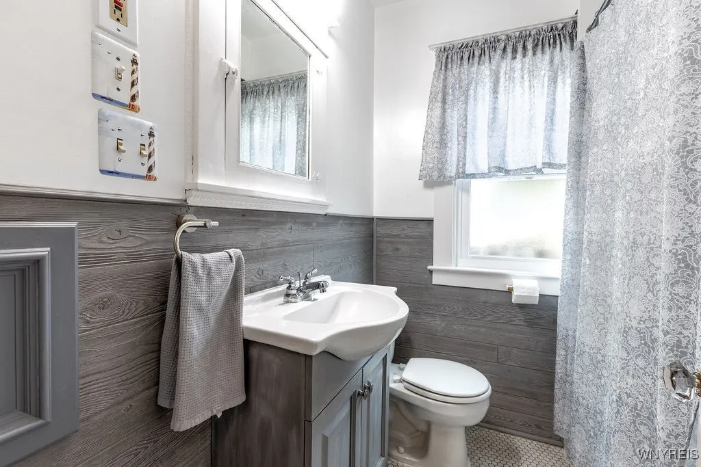 277 Westgate Road, Tonawanda, New York 14217, Tonawanda, New York 14217, 3 Bedrooms Bedrooms, 9 Rooms Rooms,2 BathroomsBathrooms,Residential,For Sale,277 Westgate Road, Tonawanda, New York 14217,0,B1646927
