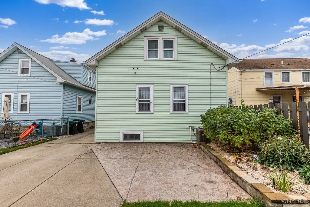 277 Westgate Road, Tonawanda, New York 14217, Tonawanda, New York 14217, 3 Bedrooms Bedrooms, 9 Rooms Rooms,2 BathroomsBathrooms,Residential,For Sale,277 Westgate Road, Tonawanda, New York 14217,0,B1646927