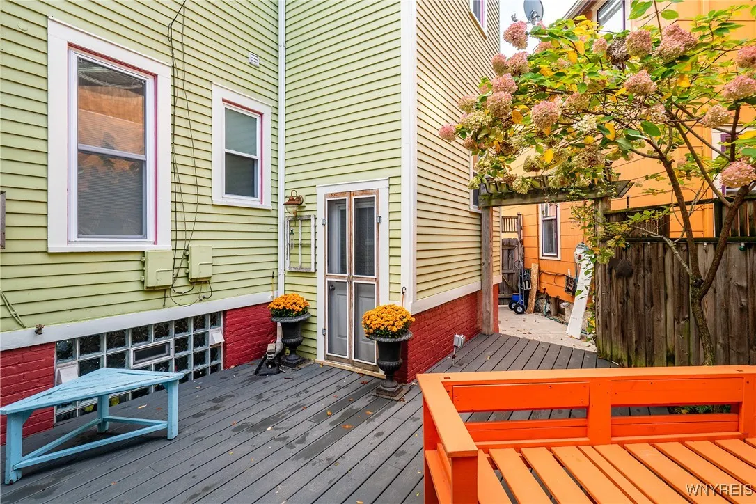 383 Summer Street, Buffalo, New York 14213, Buffalo, New York 14213, 5 Bedrooms Bedrooms, ,2 BathroomsBathrooms,Residential,For Sale,383 Summer Street, Buffalo, New York 14213,0,B1646035