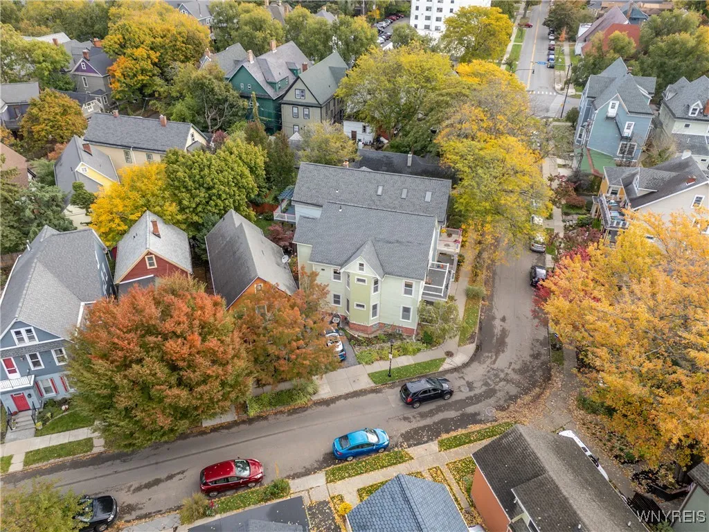 383 Summer Street, Buffalo, New York 14213, Buffalo, New York 14213, 5 Bedrooms Bedrooms, ,2 BathroomsBathrooms,Residential,For Sale,383 Summer Street, Buffalo, New York 14213,0,B1646035