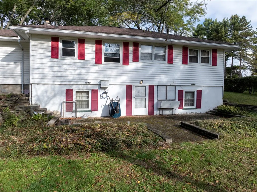 5 Locust Street, Bath, New York 14810, Bath, New York 14810, 3 Bedrooms Bedrooms, 7 Rooms Rooms,1 BathroomBathrooms,Residential,For Sale,5 Locust Street, Bath, New York 14810,0,R1646849