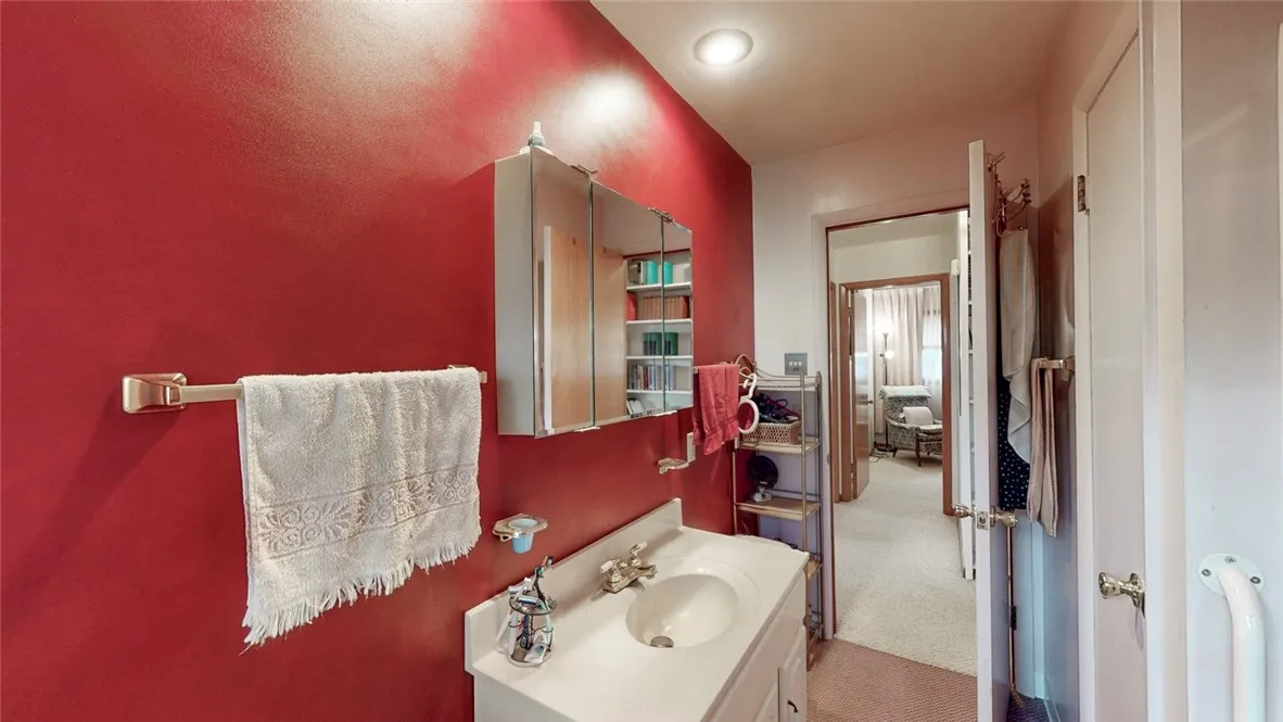 5 Locust Street, Bath, New York 14810, Bath, New York 14810, 3 Bedrooms Bedrooms, 7 Rooms Rooms,1 BathroomBathrooms,Residential,For Sale,5 Locust Street, Bath, New York 14810,0,R1646849