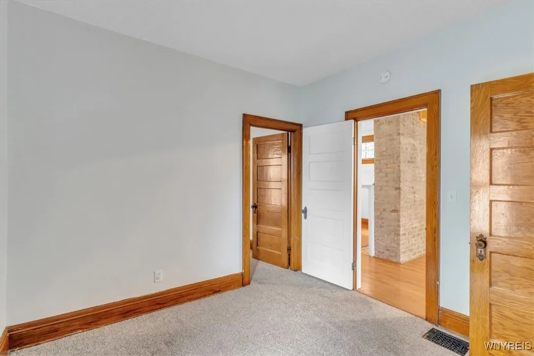 260 Baynes Street, Buffalo, New York 14213, Buffalo, New York 14213, 3 Bedrooms Bedrooms, 6 Rooms Rooms,1 BathroomBathrooms,Residential Lease,For Rent,260 Baynes Street, Buffalo, New York 14213,0,B1646941