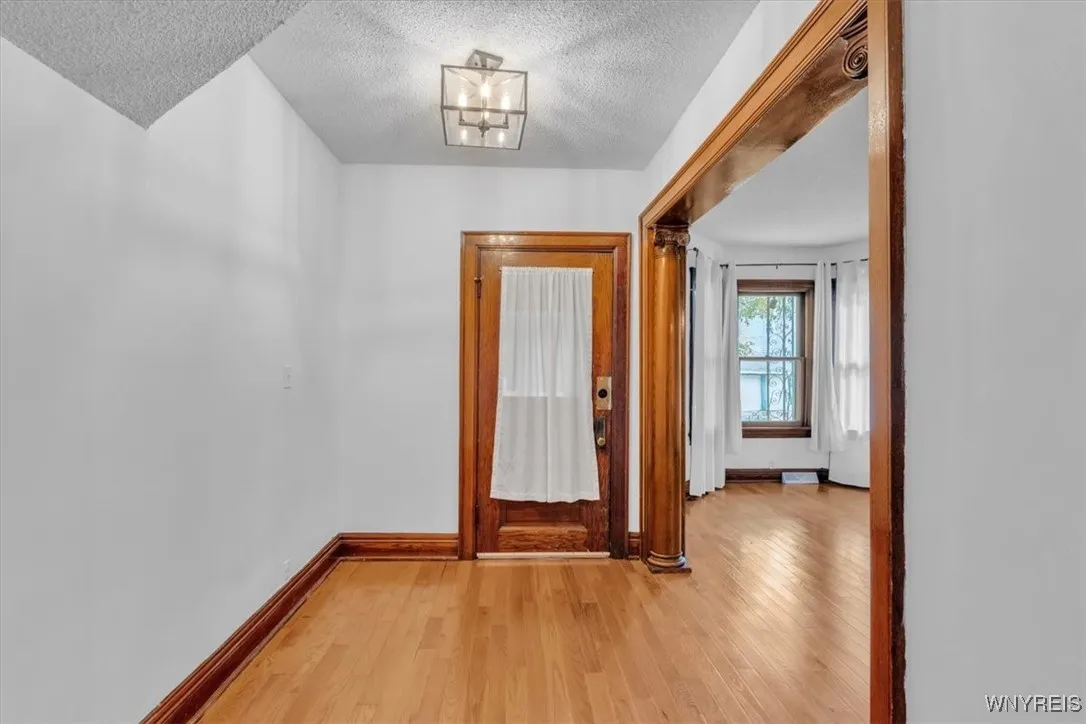 260 Baynes Street, Buffalo, New York 14213, Buffalo, New York 14213, 3 Bedrooms Bedrooms, 6 Rooms Rooms,1 BathroomBathrooms,Residential Lease,For Rent,260 Baynes Street, Buffalo, New York 14213,0,B1646941