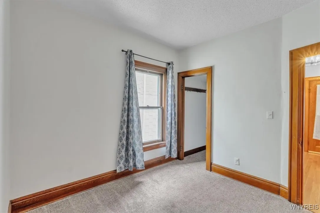 260 Baynes Street, Buffalo, New York 14213, Buffalo, New York 14213, 3 Bedrooms Bedrooms, 6 Rooms Rooms,1 BathroomBathrooms,Residential Lease,For Rent,260 Baynes Street, Buffalo, New York 14213,0,B1646941