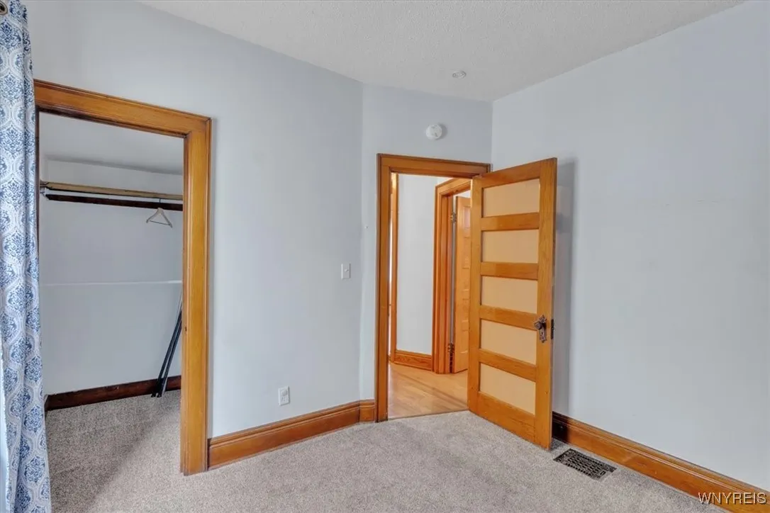 260 Baynes Street, Buffalo, New York 14213, Buffalo, New York 14213, 3 Bedrooms Bedrooms, 6 Rooms Rooms,1 BathroomBathrooms,Residential Lease,For Rent,260 Baynes Street, Buffalo, New York 14213,0,B1646941