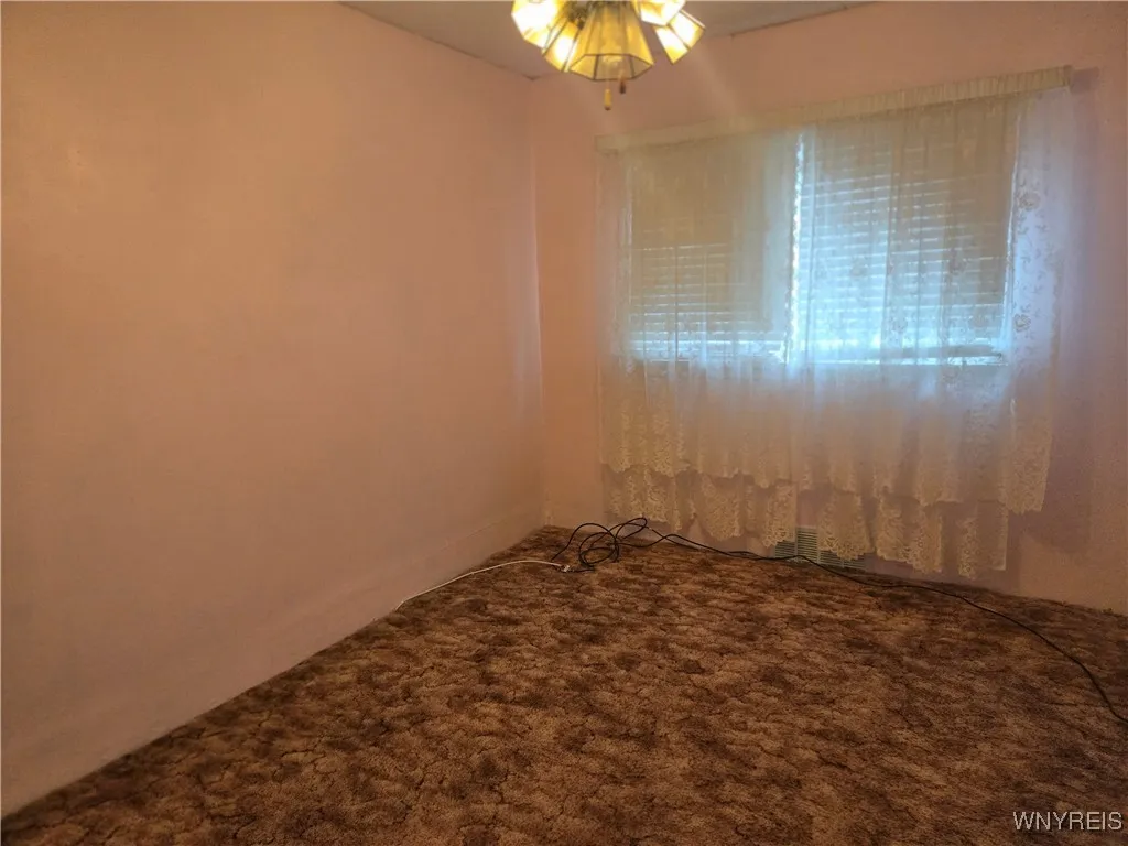 75 Eaglewood Avenue, Buffalo, New York 14220, Buffalo, New York 14220, 3 Bedrooms Bedrooms, 7 Rooms Rooms,1 BathroomBathrooms,Residential,For Sale,75 Eaglewood Avenue, Buffalo, New York 14220,0,B1647033 75 Eaglewood Avenue, Buffalo, New York 14220, Buffalo, New York 14220, 3 Bedrooms Bedrooms, 7 Rooms Rooms,1 BathroomBathrooms,Residential,For Sale,75 Eaglewood Avenue, Buffalo, New York 14220,0,B1647033