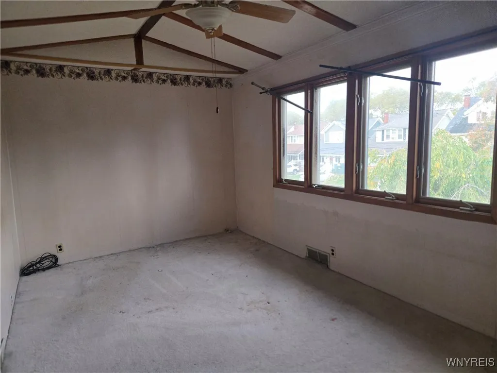 75 Eaglewood Avenue, Buffalo, New York 14220, Buffalo, New York 14220, 3 Bedrooms Bedrooms, 7 Rooms Rooms,1 BathroomBathrooms,Residential,For Sale,75 Eaglewood Avenue, Buffalo, New York 14220,0,B1647033