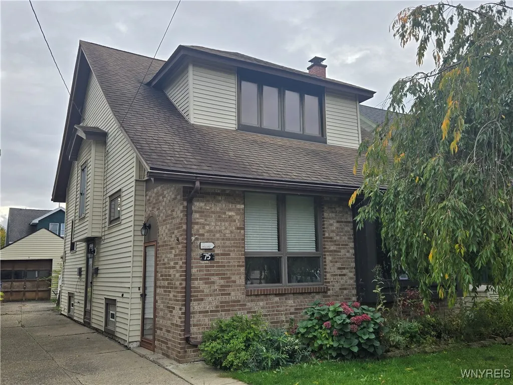 75 Eaglewood Avenue, Buffalo, New York 14220, Buffalo, New York 14220, 3 Bedrooms Bedrooms, 7 Rooms Rooms,1 BathroomBathrooms,Residential,For Sale,75 Eaglewood Avenue, Buffalo, New York 14220,0,B1647033 75 Eaglewood Avenue, Buffalo, New York 14220, Buffalo, New York 14220, 3 Bedrooms Bedrooms, 7 Rooms Rooms,1 BathroomBathrooms,Residential,For Sale,75 Eaglewood Avenue, Buffalo, New York 14220,0,B1647033
