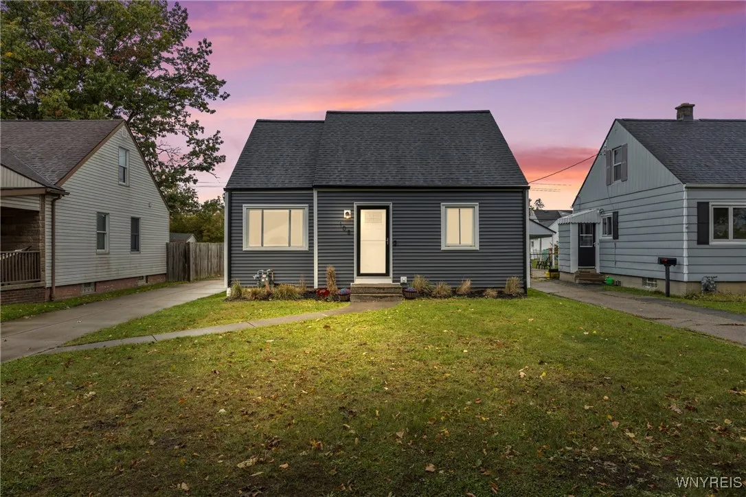 108 Kirkwood Drive, West Seneca, New York 14224, West Seneca, New York 14224, 2 Bedrooms Bedrooms, 5 Rooms Rooms,1 BathroomBathrooms,Residential,Closed,108 Kirkwood Drive, West Seneca, New York 14224,0,B1647144