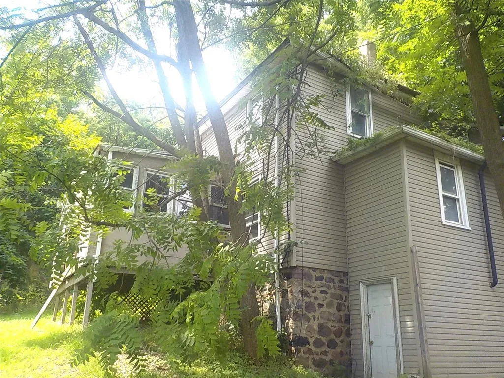 6948 Ridge Road, Sodus, New York 14551, Sodus, New York 14551, 3 Bedrooms Bedrooms, 7 Rooms Rooms,4 BathroomsBathrooms,Residential,For Sale,6948 Ridge Road, Sodus, New York 14551,0,R1647142