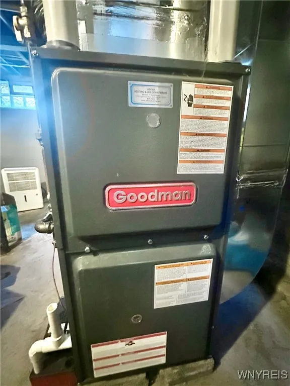 116 Grace Street, Buffalo, New York 14207, Buffalo, New York 14207, 5 Bedrooms Bedrooms, 8 Rooms Rooms,1 BathroomBathrooms,Residential,For Sale,116 Grace Street, Buffalo, New York 14207,0,B1646627