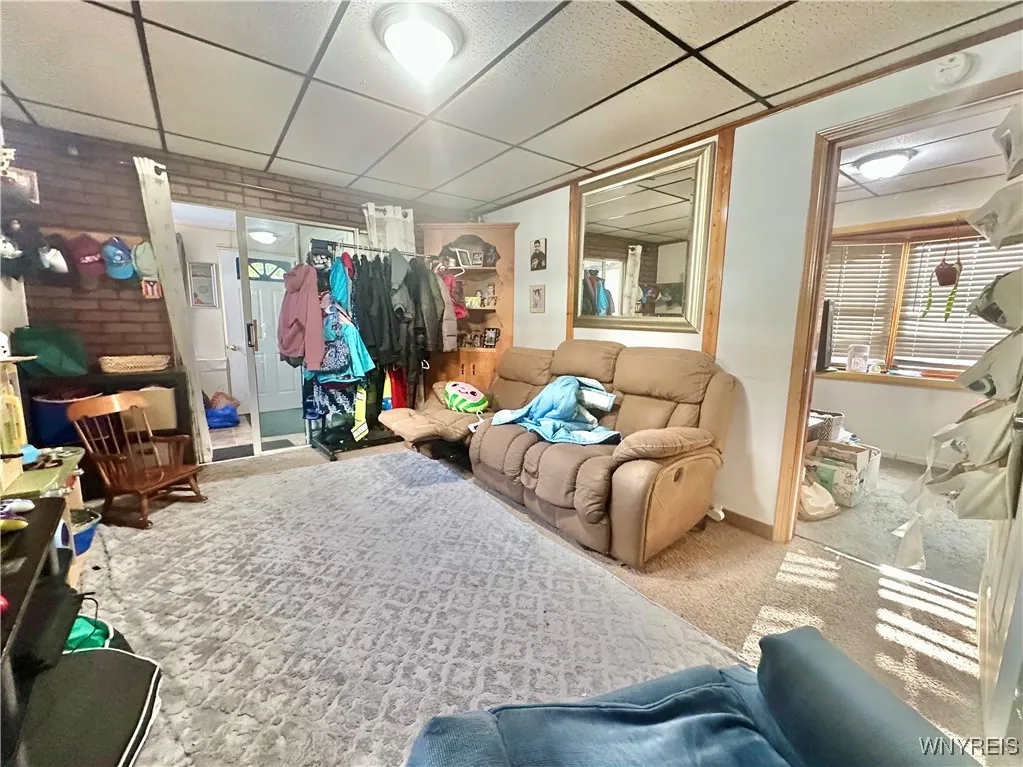 116 Grace Street, Buffalo, New York 14207, Buffalo, New York 14207, 5 Bedrooms Bedrooms, 8 Rooms Rooms,1 BathroomBathrooms,Residential,For Sale,116 Grace Street, Buffalo, New York 14207,0,B1646627