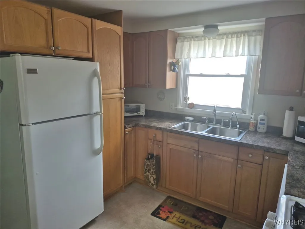 691 Fletcher Street, Tonawanda, New York 14150, Tonawanda, New York 14150, 3 Bedrooms Bedrooms, 9 Rooms Rooms,2 BathroomsBathrooms,Residential,For Sale,691 Fletcher Street, Tonawanda, New York 14150,0,B1647066