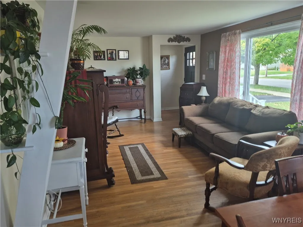 691 Fletcher Street, Tonawanda, New York 14150, Tonawanda, New York 14150, 3 Bedrooms Bedrooms, 9 Rooms Rooms,2 BathroomsBathrooms,Residential,For Sale,691 Fletcher Street, Tonawanda, New York 14150,0,B1647066