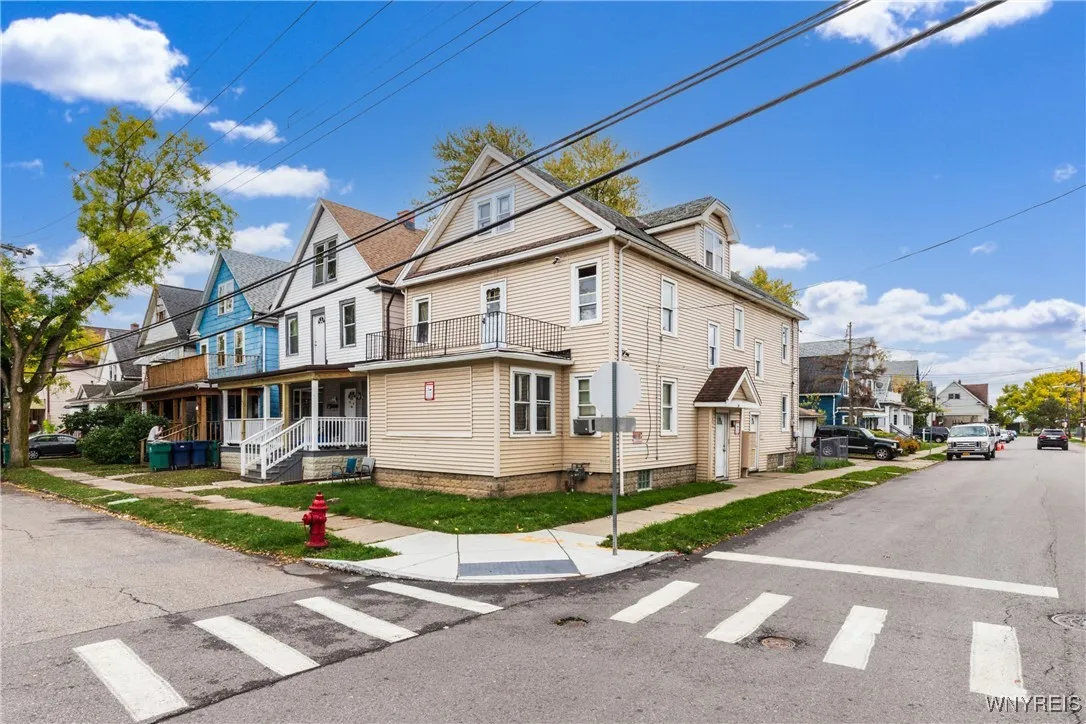194 Chadduck Avenue, Buffalo, New York 14207, Buffalo, New York 14207, ,Multi Family,For Sale,194 Chadduck Avenue, Buffalo, New York 14207,0,B1647125
