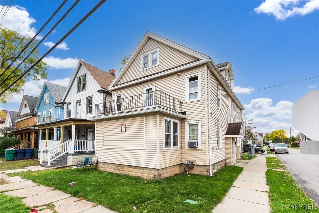 194 Chadduck Avenue, Buffalo, New York 14207, Buffalo, New York 14207, ,Multi Family,For Sale,194 Chadduck Avenue, Buffalo, New York 14207,0,B1647125