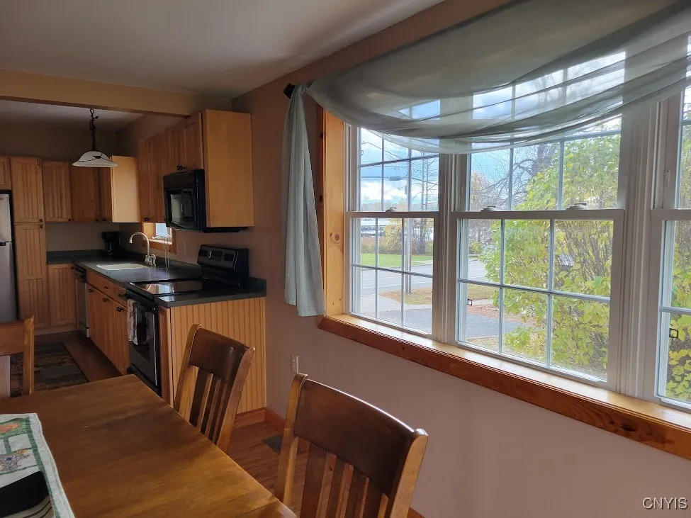 832 State Street, Clayton, New York 13624, Clayton, New York 13624, 4 Bedrooms Bedrooms, 7 Rooms Rooms,2 BathroomsBathrooms,Residential,For Sale,832 State Street, Clayton, New York 13624,0,S1646980