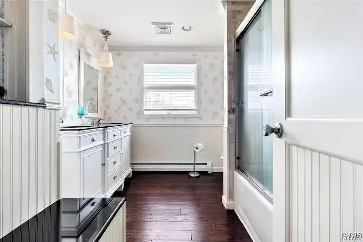 1509 Park Avenue, Vienna, New York 13157, Vienna, New York 13157, 3 Bedrooms Bedrooms, 9 Rooms Rooms,2 BathroomsBathrooms,Residential Lease,For Rent,1509 Park Avenue, Vienna, New York 13157,0,S1646835