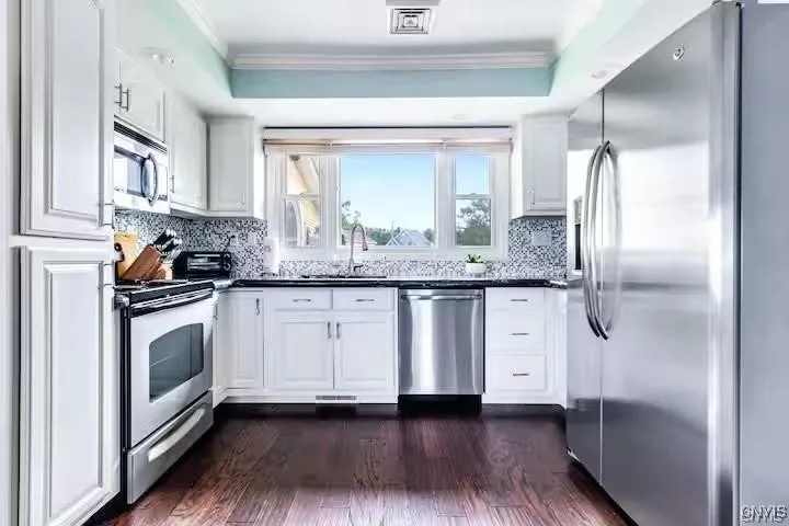 1509 Park Avenue, Vienna, New York 13157, Vienna, New York 13157, 3 Bedrooms Bedrooms, 9 Rooms Rooms,2 BathroomsBathrooms,Residential Lease,For Rent,1509 Park Avenue, Vienna, New York 13157,0,S1646835