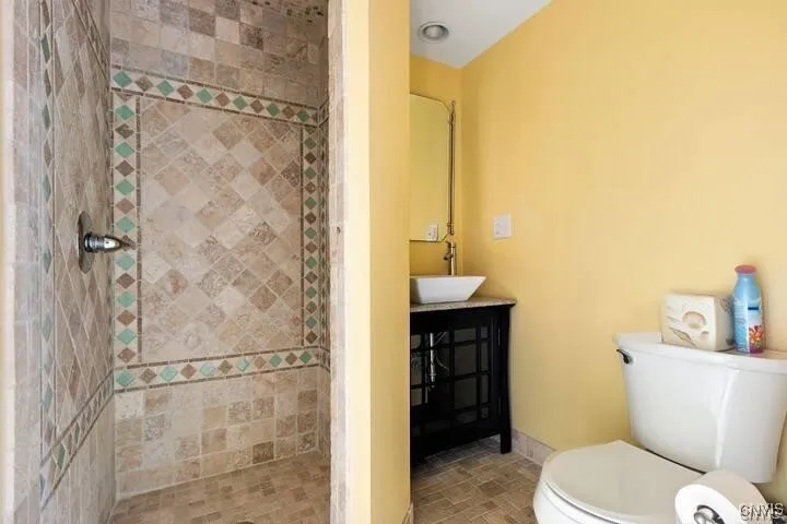 1509 Park Avenue, Vienna, New York 13157, Vienna, New York 13157, 3 Bedrooms Bedrooms, 9 Rooms Rooms,2 BathroomsBathrooms,Residential Lease,For Rent,1509 Park Avenue, Vienna, New York 13157,0,S1646835